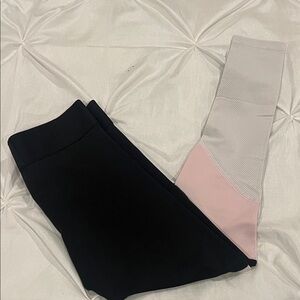 Heroine Sport  Leggings in Black and Pink